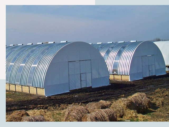 Сельскохозяйственные здания в Белогорске