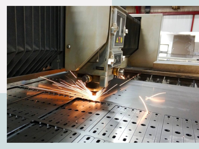 Лазерная резка металла в Белогорске от 612 руб.